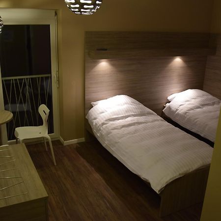 Daka Prenocisce Motel Velika Vas pri Krskem Exterior photo